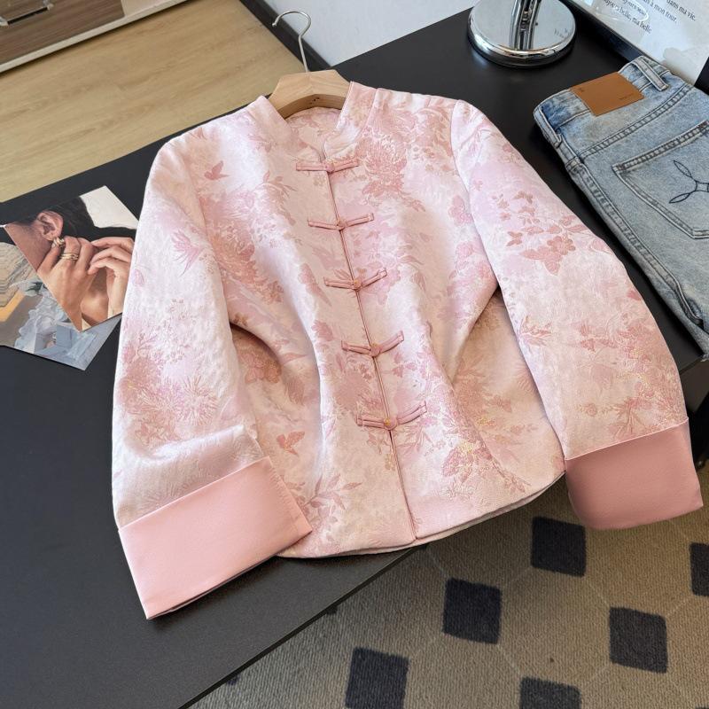 Silk Age-Reducing Frog Button Jacquard Top for Middle-Aged Women - Plus Size, Chinese Style, Spring/Autumn Outerwear L розовый
Silk Age-Reducing Frog Button Jacquard Top for Middle-Aged Women - Plus Size, Chinese Style, Spring/Autumn Outerwear L розовый