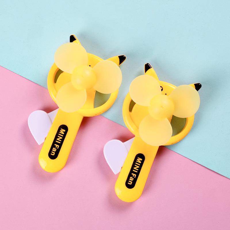 Портативный мультяшный нажимной мини-вентилятор для детей
Портативный мультяшный нажимной мини-вентилятор для детей