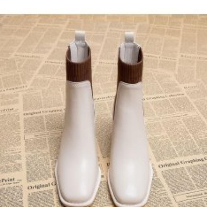 Autumn and Winter New Versatile Nude Women Thick Heel Side Zipper High top Simple Casual Square Short 35
Autumn and Winter New Versatile Nude Women Thick Heel Side Zipper High top Simple Casual Square Short 35