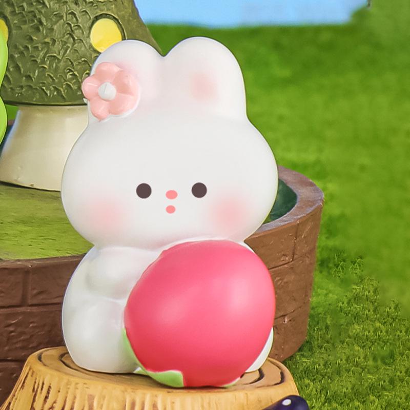 Wooden Lucky Fish Ornament: Cute Decompression Toy & Holiday Gift for Kids Small ornaments
Wooden Lucky Fish Ornament: Cute Decompression Toy & Holiday Gift for Kids Small ornaments