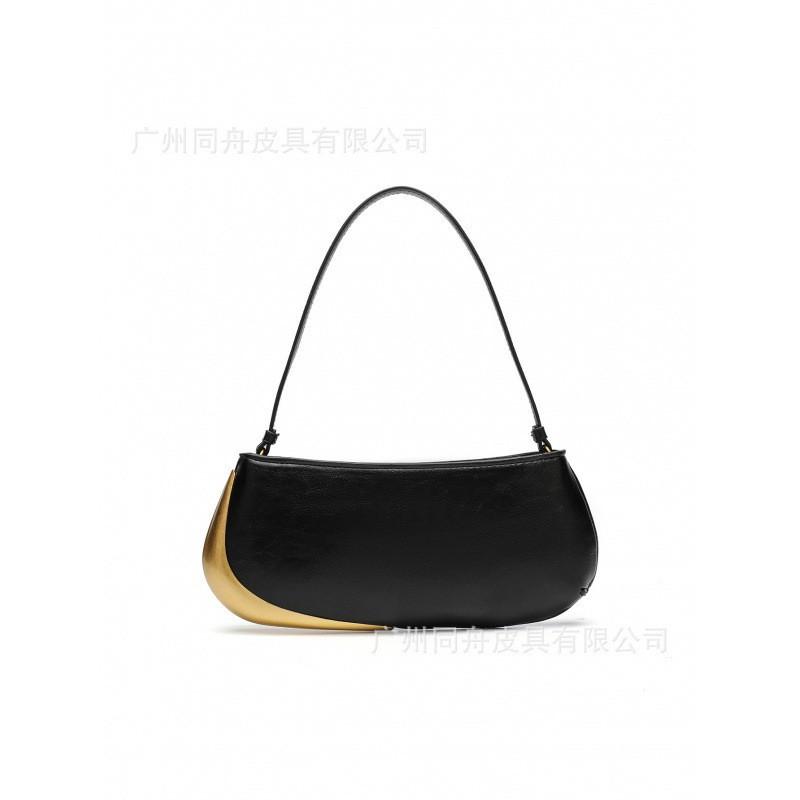 Z Home New Metal-decorated Shoulder Bag Simple Casual Underarm Women s Handbag Small Trend чёрный
Z Home New Metal-decorated Shoulder Bag Simple Casual Underarm Women s Handbag Small Trend чёрный