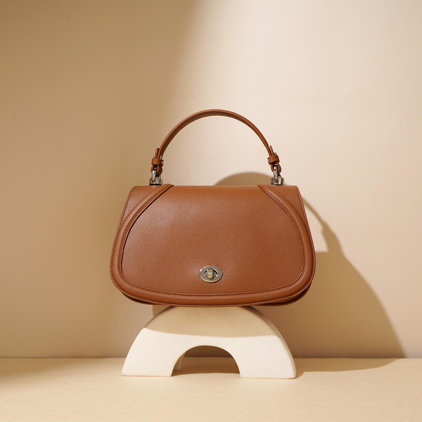 Niche Handbag New Shoulder Messenger Bag High-end Fashion Versatile Bag
Niche Handbag New Shoulder Messenger Bag High-end Fashion Versatile Bag
