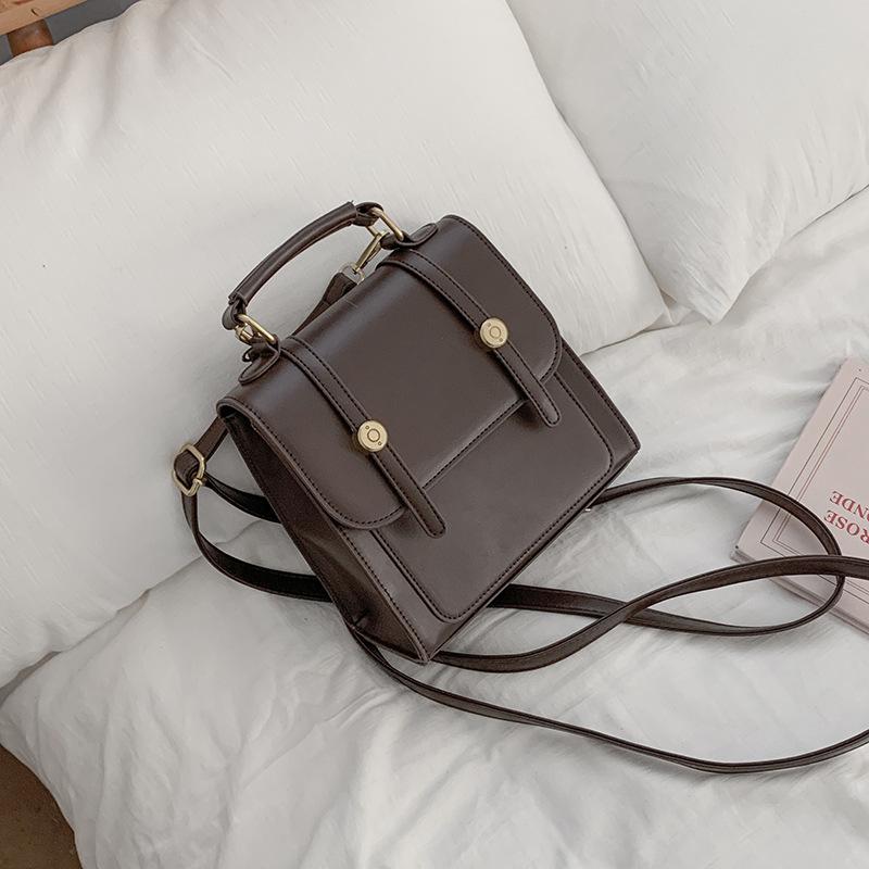 Niche premium handbag 2025 new silver backpack fashion casual women s backpack Single pack коричневый
Niche premium handbag 2025 new silver backpack fashion casual women s backpack Single pack коричневый