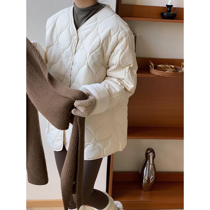 Женская зимняя свободная ромбовидная теплая хлопковая одежда из шерсти ягненка S белый
Женская зимняя свободная ромбовидная теплая хлопковая одежда из шерсти ягненка S белый