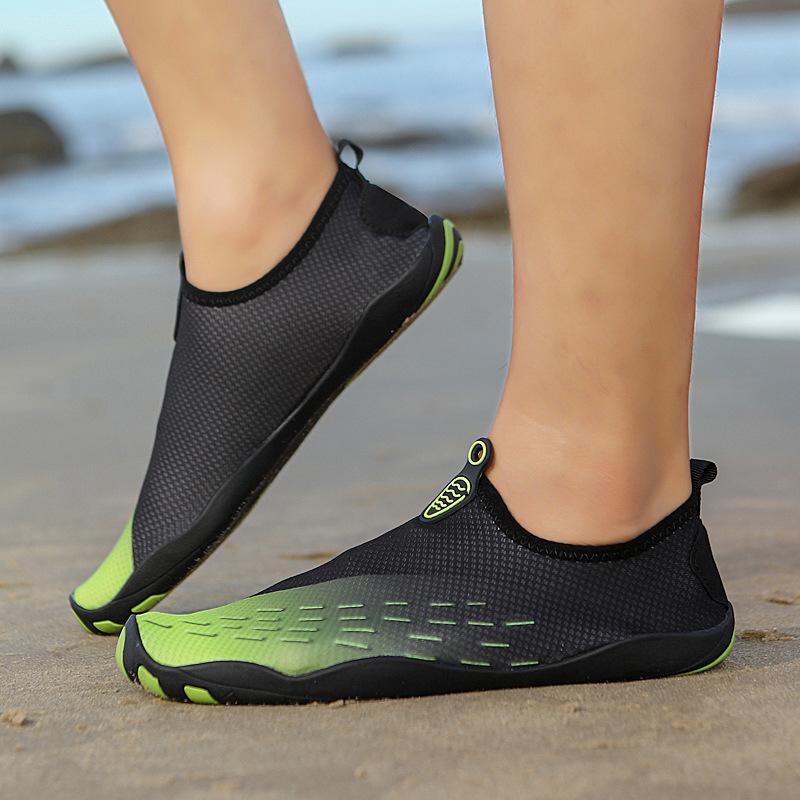 Beach shoes women s snorkeling shoes swimming barefoot anti-cut creek socks shoes men s non-slip outdoor quick-drying wading creek shoes 35
Beach shoes women s snorkeling shoes swimming barefoot anti-cut creek socks shoes men s non-slip outdoor quick-drying wading creek shoes 35