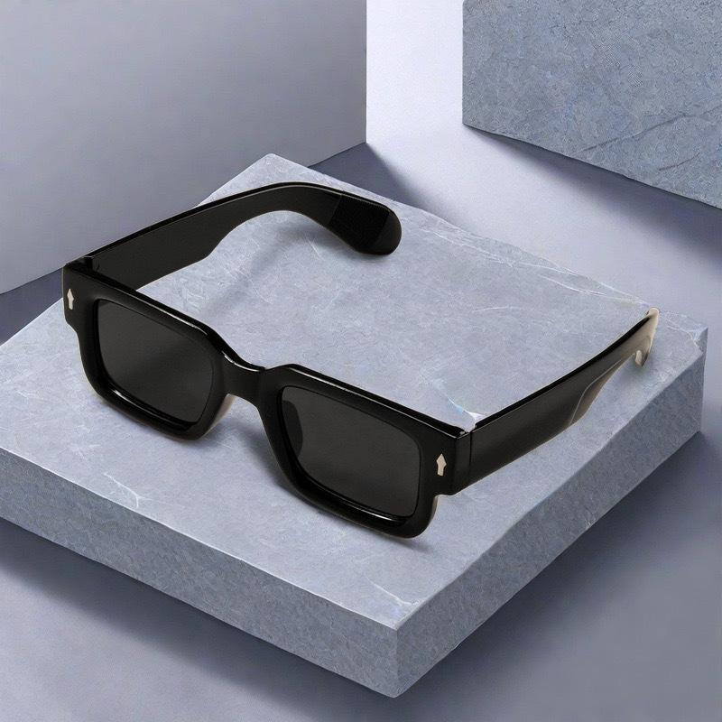 1PC Unisex Square Plastic Frame Trendy Classic Sunglasses For Outdoor Travel UV Protection Accessories
1PC Unisex Square Plastic Frame Trendy Classic Sunglasses For Outdoor Travel UV Protection Accessories