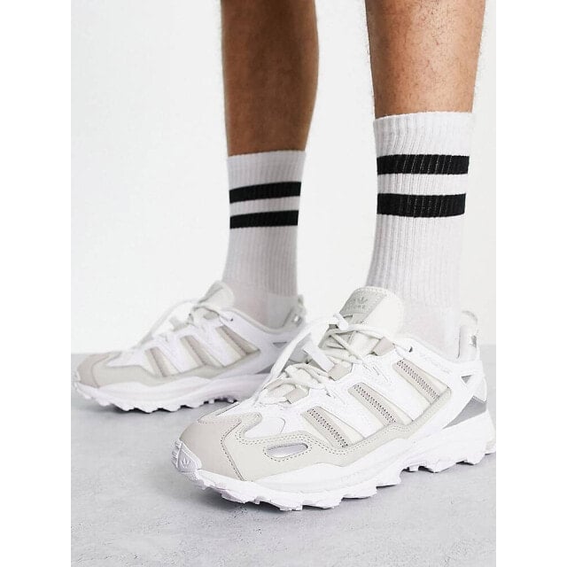 Белые кроссовки adidas Originals Hyperturf 
Белые кроссовки adidas Originals Hyperturf