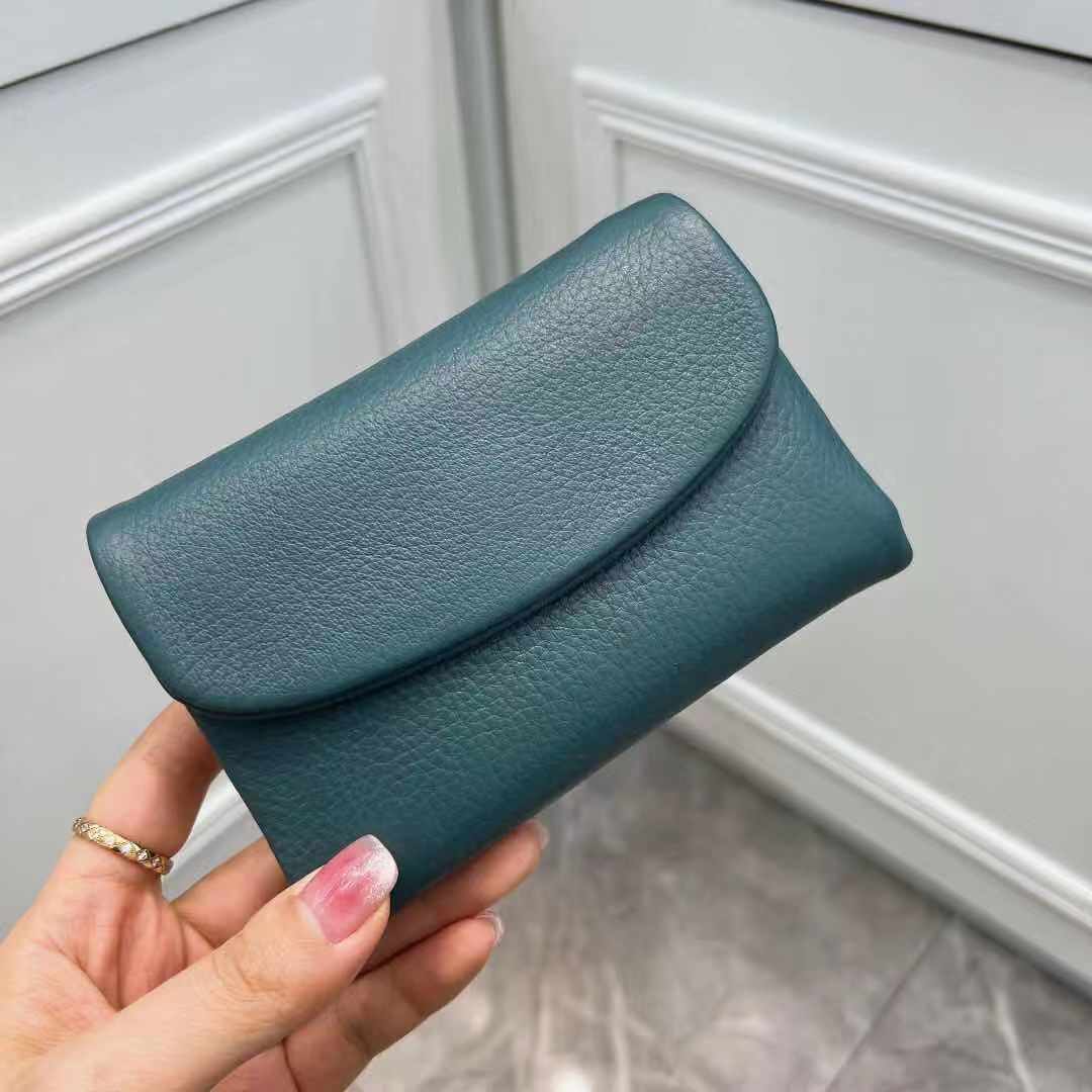 Coin Purse Genuine Cow Leather Short Wallet Trifold for Small Women s Purses Clutch Cowhide Card Holder Travel Card Wallets
Coin Purse Genuine Cow Leather Short Wallet Trifold for Small Women s Purses Clutch Cowhide Card Holder Travel Card Wallets