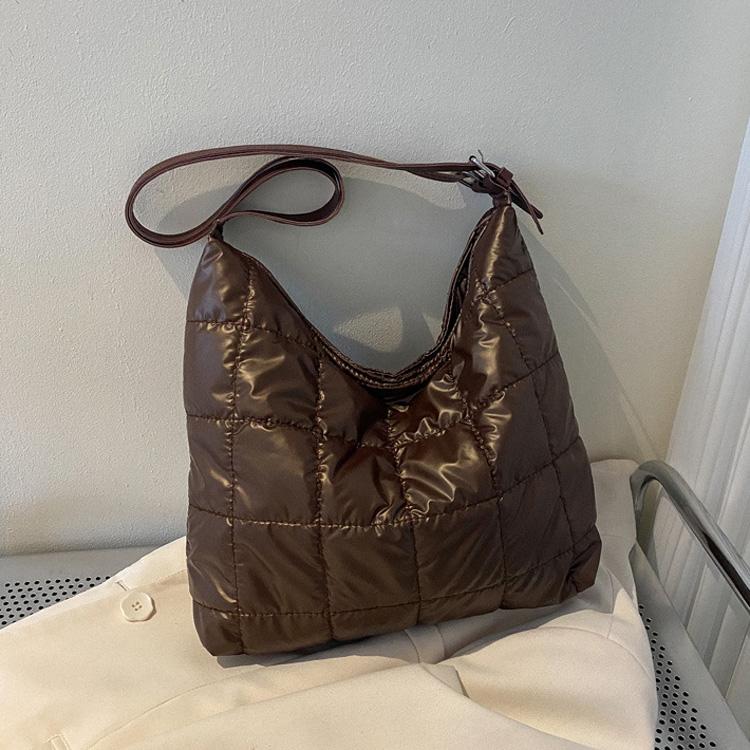 Winter Soft Cott Shoulder Bag For Daily Used, Commuting, Casual Designer Ladies Handbags 28x28x10cm коричневий
Winter Soft Cott Shoulder Bag For Daily Used, Commuting, Casual Designer Ladies Handbags 28x28x10cm коричневий