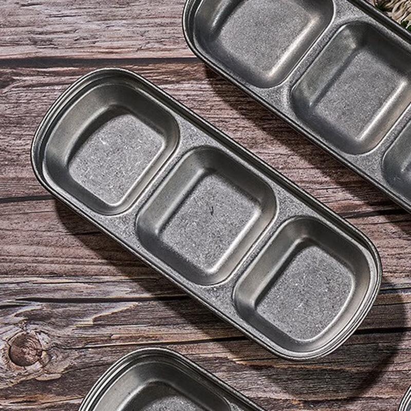 Retro 3-Compartment Stainless Steel Dipping Sauce Dishes
Retro 3-Compartment Stainless Steel Dipping Sauce Dishes