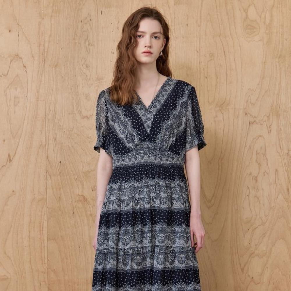 Maxza Lace Pattern Smock V Neck Long Dress Ze07qp006nh navy/FREE
Maxza Lace Pattern Smock V Neck Long Dress Ze07qp006nh navy/FREE