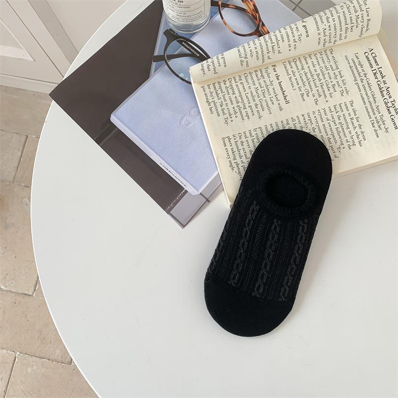 Thin Lace Mouth Twist Boat Socks Mesh Comfortable And Breathable Invisible Socks Solid Color Versatile Shallow Socks Black One size fits all чорний
Thin Lace Mouth Twist Boat Socks Mesh Comfortable And Breathable Invisible Socks Solid Color Versatile Shallow Socks Black One size fits all чорний