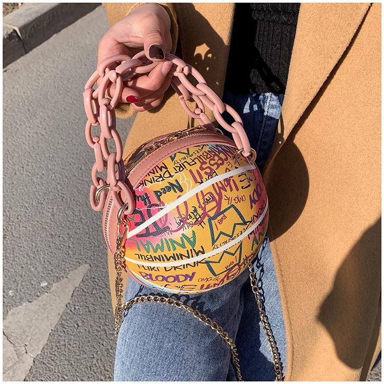Women s Graffiti Basketball Crossbody Bag with Chain Strap разноцветный
Women s Graffiti Basketball Crossbody Bag with Chain Strap разноцветный