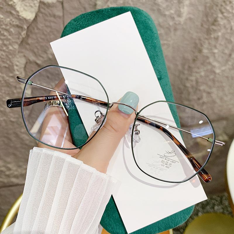 Polygon Square Luxury Myopia Eyeglasses Female TR90 Gold Metal Frames Blue Lightweight Filter Short-sight Eyewear Prescription Eyeglasses Cons Original lens 0
Polygon Square Luxury Myopia Eyeglasses Female TR90 Gold Metal Frames Blue Lightweight Filter Short-sight Eyewear Prescription Eyeglasses Cons Original lens 0