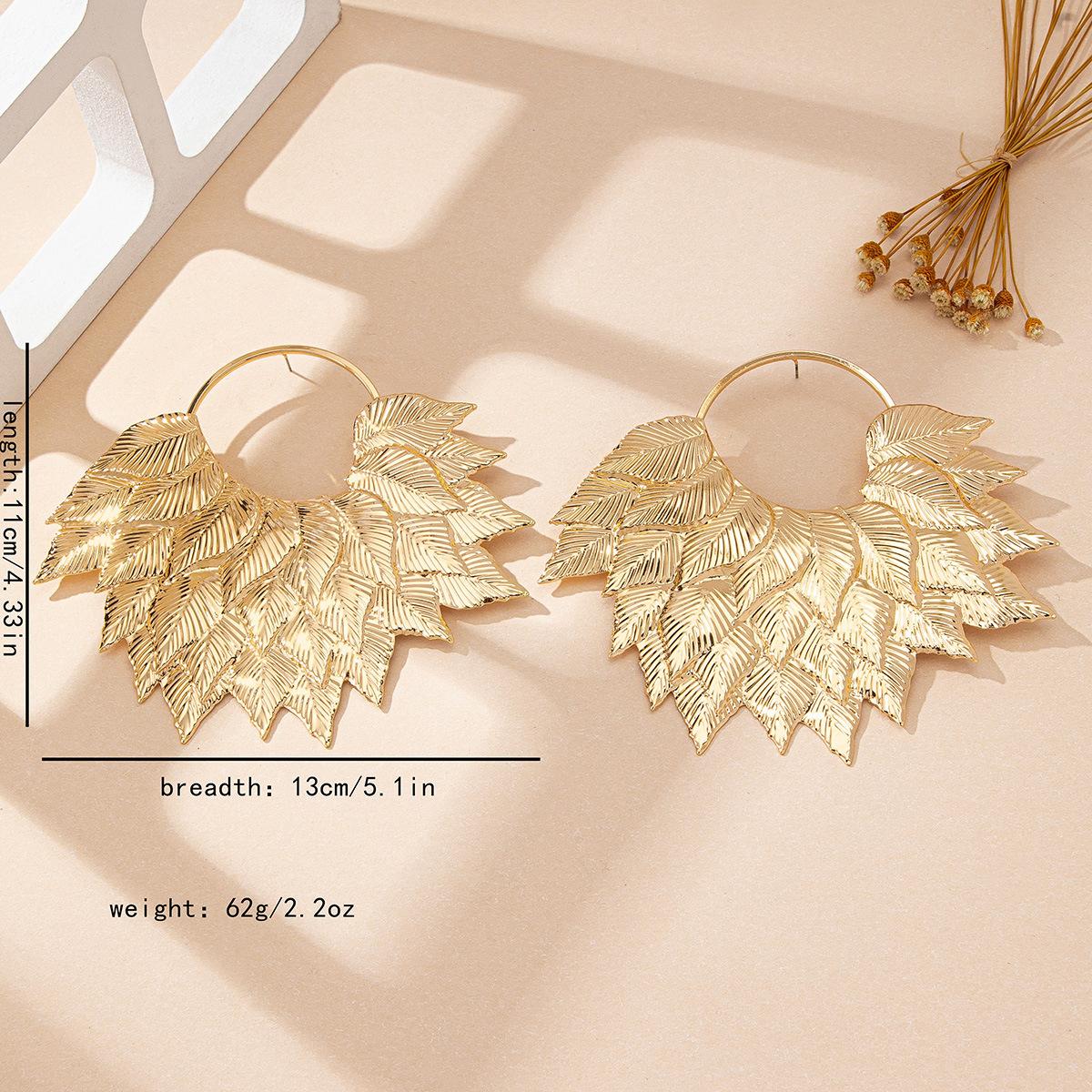 Metal Leaf Earrings for Women Simple Fashion Ear Jewelry Accessories Hot Sale Party Gift 2025 New Style золотой
Metal Leaf Earrings for Women Simple Fashion Ear Jewelry Accessories Hot Sale Party Gift 2025 New Style золотой