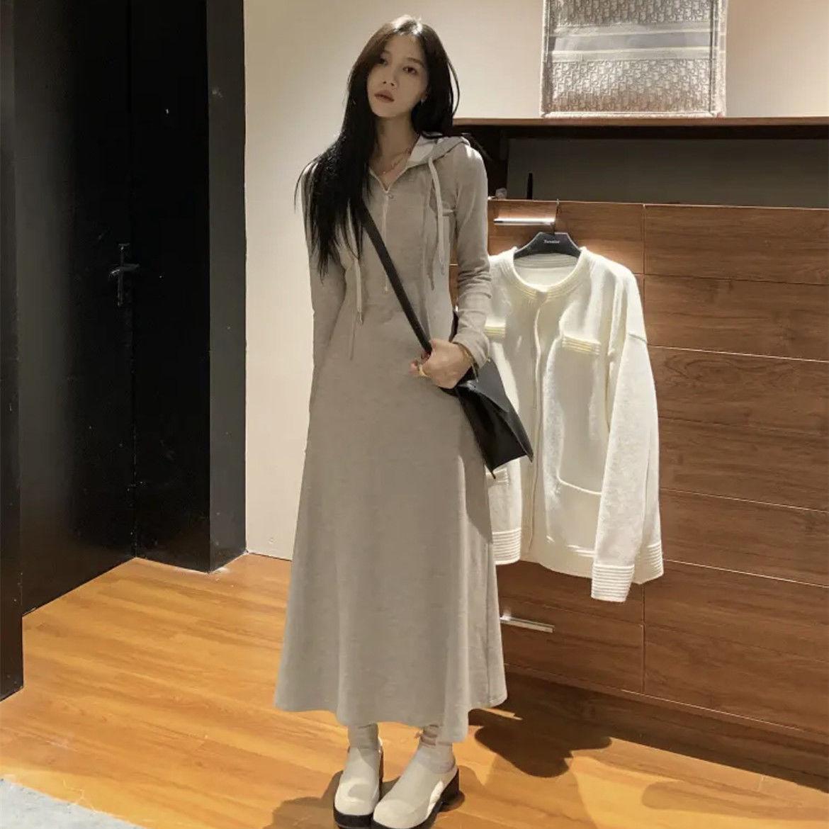 High-End Fleece-Lined Knitted Hooded Long Dress for Versatile Autumn/Winter Wear XS
High-End Fleece-Lined Knitted Hooded Long Dress for Versatile Autumn/Winter Wear XS