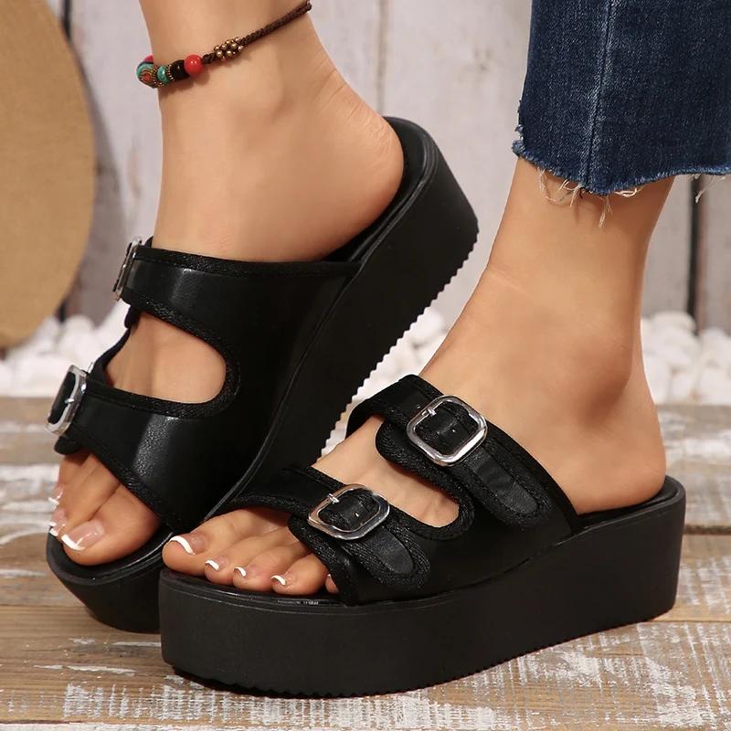 Металлическая двойная пряжка толстая подошва панк тапочки женские модные сандалии на толстой платформе женские летние нескользящие уличные пляжные шлепанцы 43 чёрный