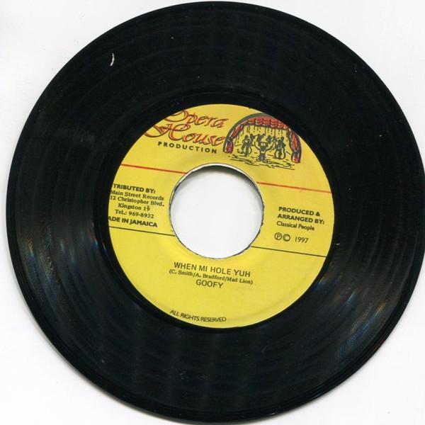 7-дюймовая пластинка GOOFY - When Mi Hole Yuh NONE Opera House 1997 Ямайка Регги, Ска и Даб Б/У
7-дюймовая пластинка GOOFY - When Mi Hole Yuh NONE Opera House 1997 Ямайка Регги, Ска и Даб Б/У