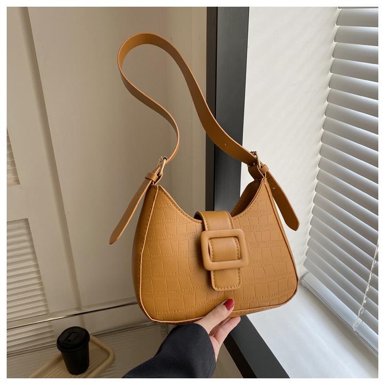 Популярная женская осенняя сумка через плечо в простом корейском стиле темно-коричневого
Популярная женская осенняя сумка через плечо в простом корейском стиле темно-коричневого