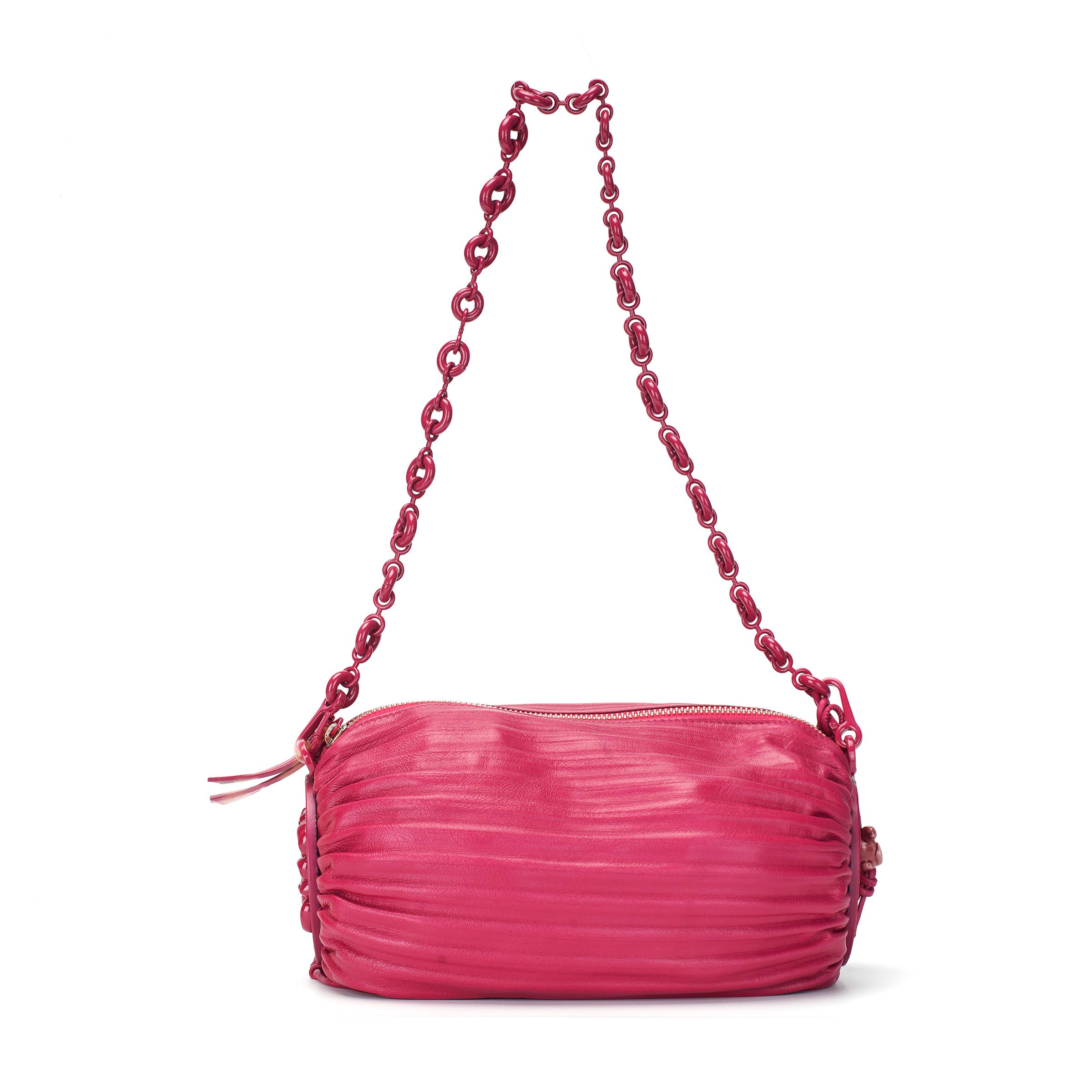 Loewe Bracelet Pouch Monochrome Bag Rouge Blossoms Women Pouches Red A912P84X17-8603 Basic Set (Bag+Dust Bag)
Loewe Bracelet Pouch Monochrome Bag Rouge Blossoms Women Pouches Red A912P84X17-8603 Basic Set (Bag+Dust Bag)
