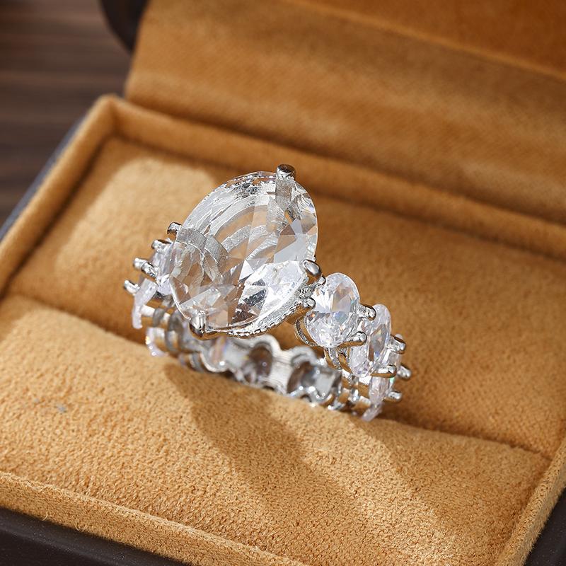 Fashionable Sparkling Oval Inlaid Zircon Women s Ring, Suitable for Brides Engagement Zircon, Banquet Accessories and Gifts 6
Fashionable Sparkling Oval Inlaid Zircon Women s Ring, Suitable for Brides Engagement Zircon, Banquet Accessories and Gifts 6