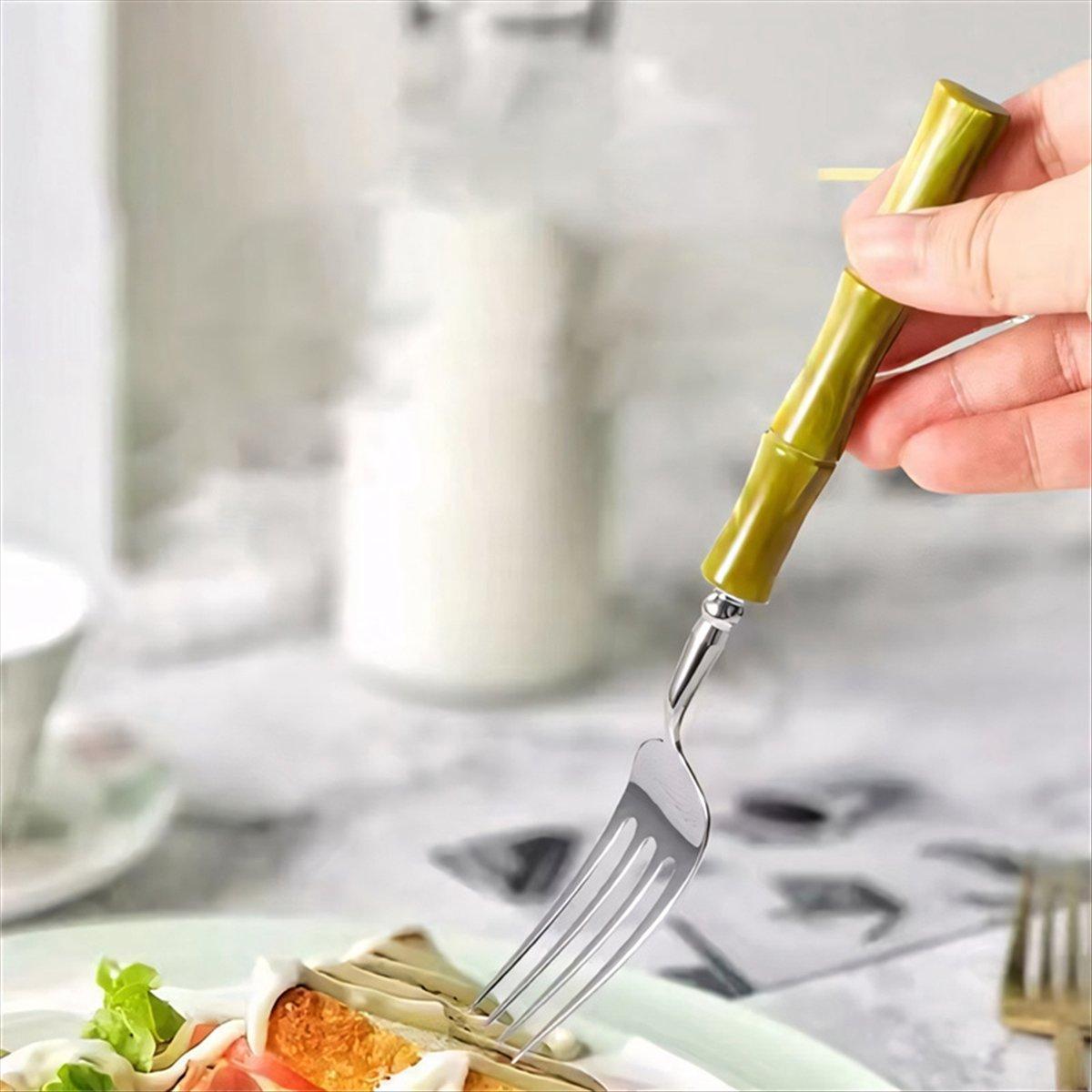 BHBL 304 Stainless Steel Cutlery Set Beautiful Tableware Spoon, for Kitchen Pieces Wedding Gift China Mainland
BHBL 304 Stainless Steel Cutlery Set Beautiful Tableware Spoon, for Kitchen Pieces Wedding Gift China Mainland