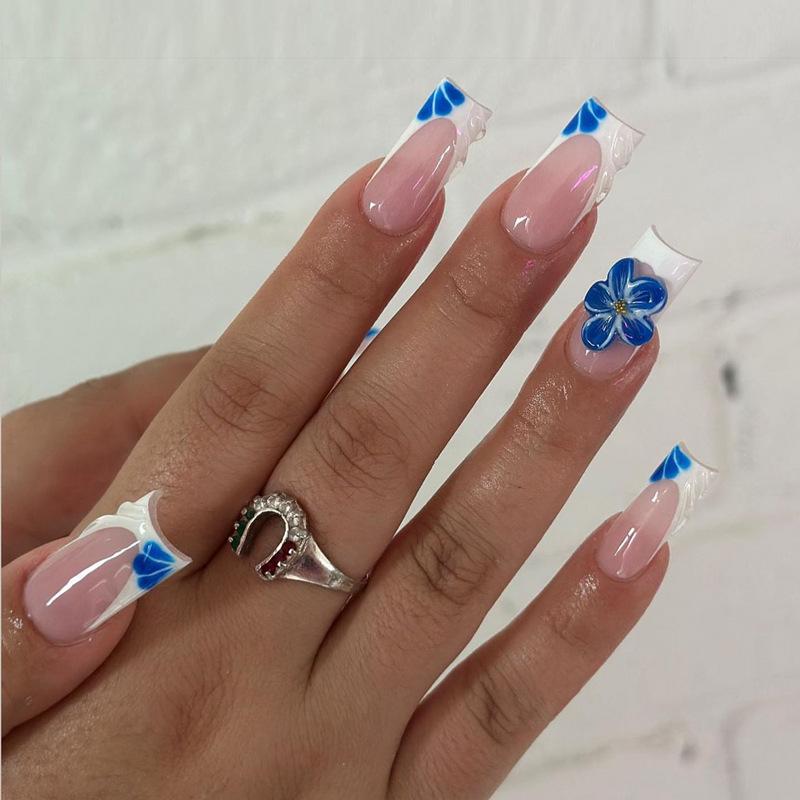 Blue Flower French Manicure Wearable Nail Art - Popular European & American Style Glue Model
Blue Flower French Manicure Wearable Nail Art - Popular European & American Style Glue Model