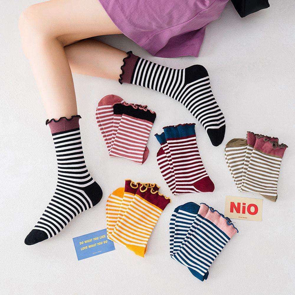 Autumn Winter College style Ruffle For Girls Stripe Hosiery Women Cotton Socks Korean Tube Socks
Autumn Winter College style Ruffle For Girls Stripe Hosiery Women Cotton Socks Korean Tube Socks