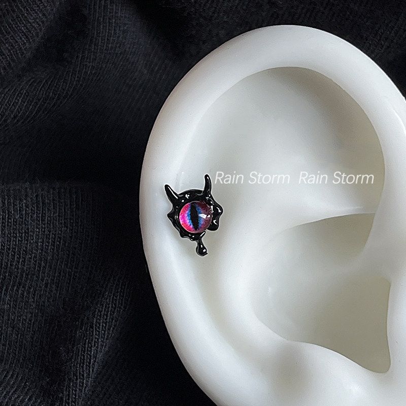 Rain Storm Black Devil Eyes Titanium Steel Ear Bone Stud Fashion Exaggerated Personalized Ear Ear Bone Pin Unique Stud Earrings Pink Single Rod, Thickness 0.8, Length 6mm
Rain Storm Black Devil Eyes Titanium Steel Ear Bone Stud Fashion Exaggerated Personalized Ear Ear Bone Pin Unique Stud Earrings Pink Single Rod, Thickness 0.8, Length 6mm