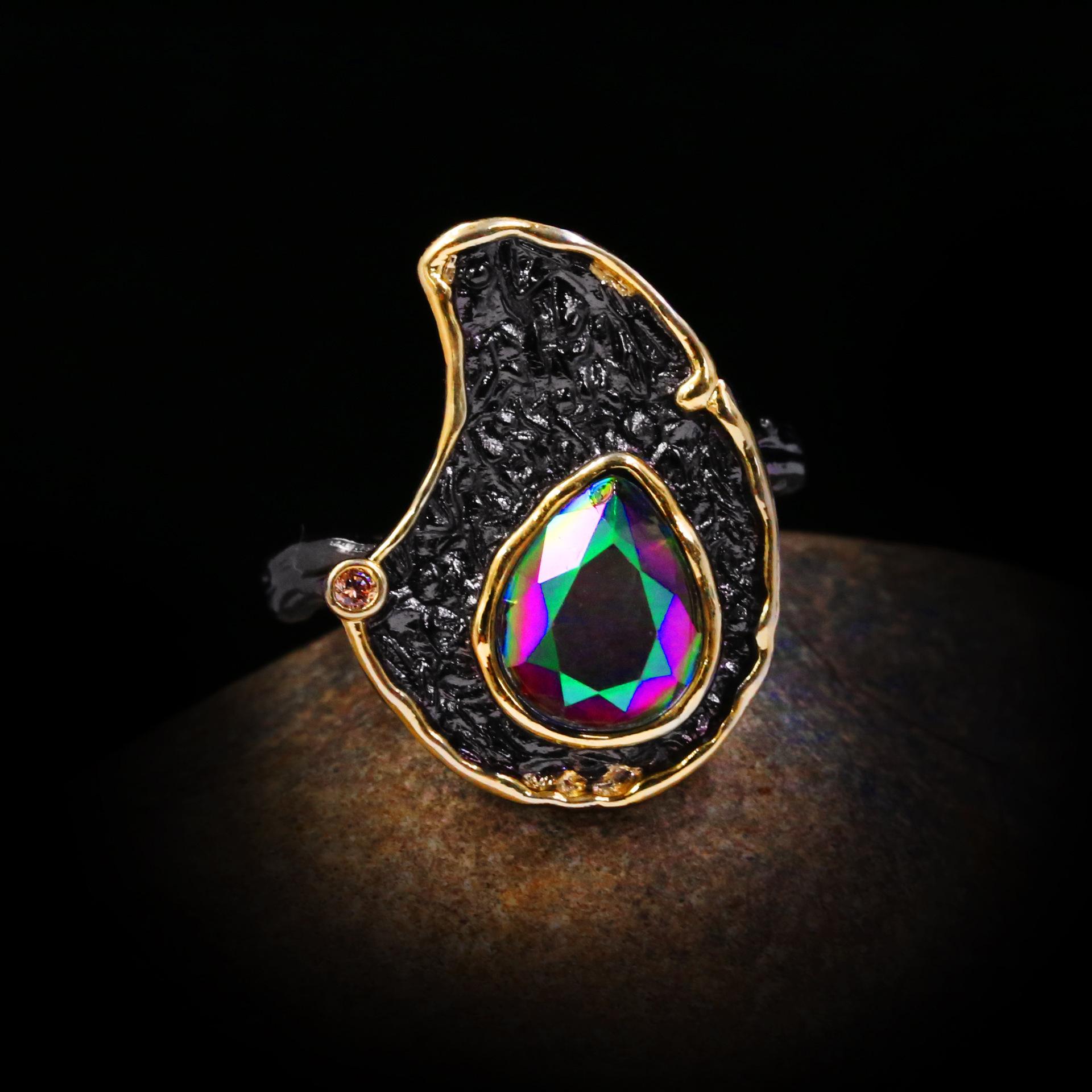 Кольцо в стиле ретро с бриллиантами в этническом стиле, экзотическое, инкрустированное кристаллами, двухцветное, ювелирное кольцо No. 10
Кольцо в стиле ретро с бриллиантами в этническом стиле, экзотическое, инкрустированное кристаллами, двухцветное, ювелирное кольцо No. 10