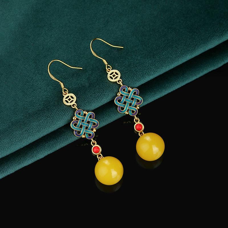 Chinese Knot Amber Imitation Earrings - Women s Luxury Retro Ear Hooks, Exquisite High-End Style Electroplated Gold
Chinese Knot Amber Imitation Earrings - Women s Luxury Retro Ear Hooks, Exquisite High-End Style Electroplated Gold