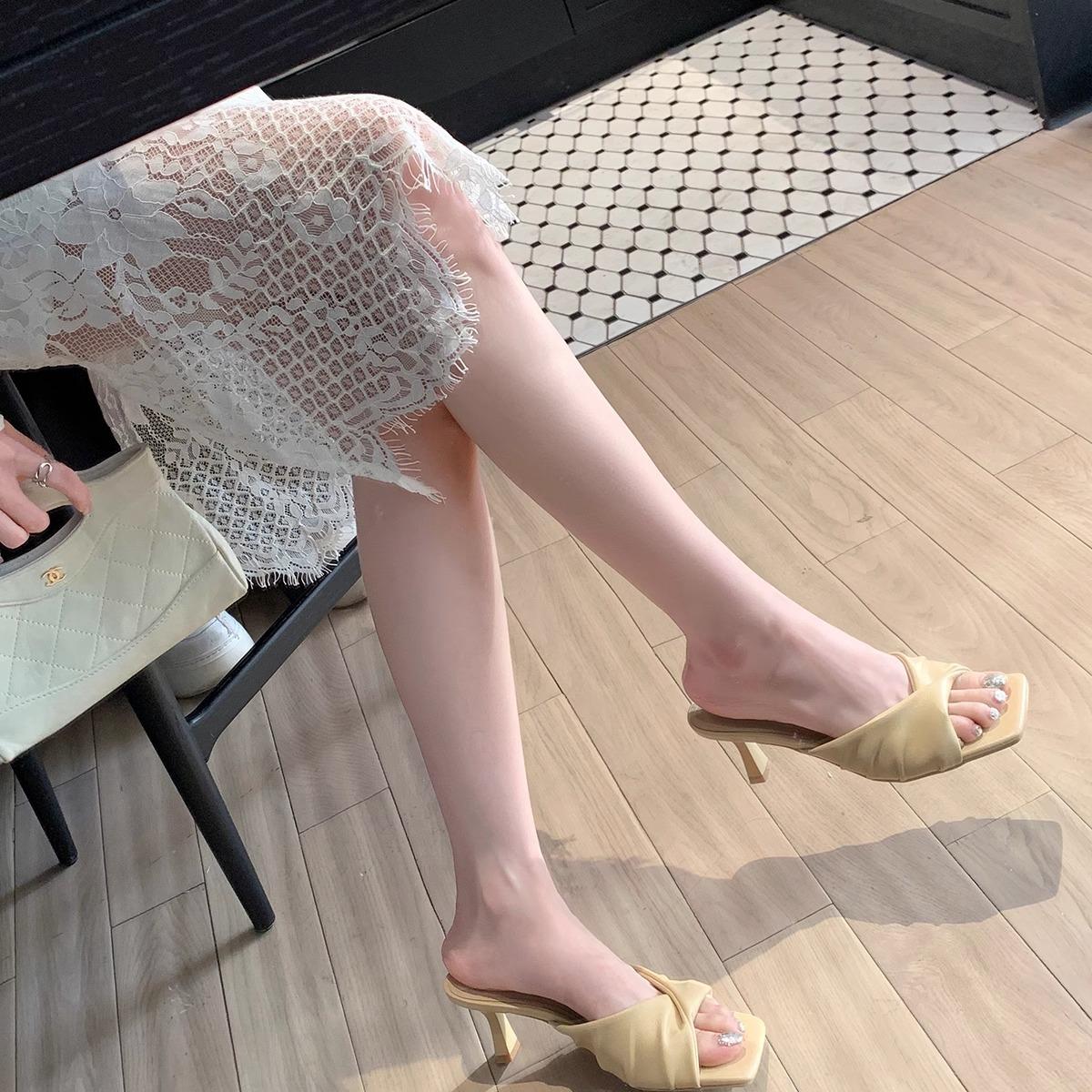 Sheepskin 7cm high heel square head folds one word with half slippers women s summer outer wear 35
Sheepskin 7cm high heel square head folds one word with half slippers women s summer outer wear 35