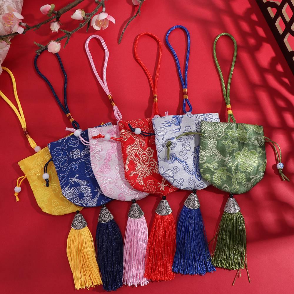 Embroidery Jewelry Storage Bag Dragon Chinese Style Sachet Fashion Women Sachet Children жёлтый
Embroidery Jewelry Storage Bag Dragon Chinese Style Sachet Fashion Women Sachet Children жёлтый