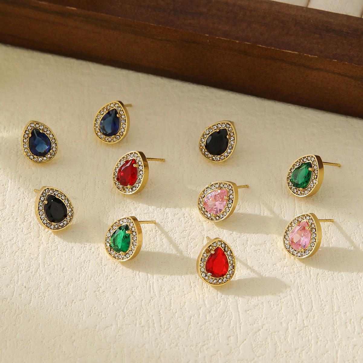 18K Gold-Plated Titanium Steel Water Drop Earrings with Colorful Inlaid Diamonds for Women красный/алмаз
18K Gold-Plated Titanium Steel Water Drop Earrings with Colorful Inlaid Diamonds for Women красный/алмаз