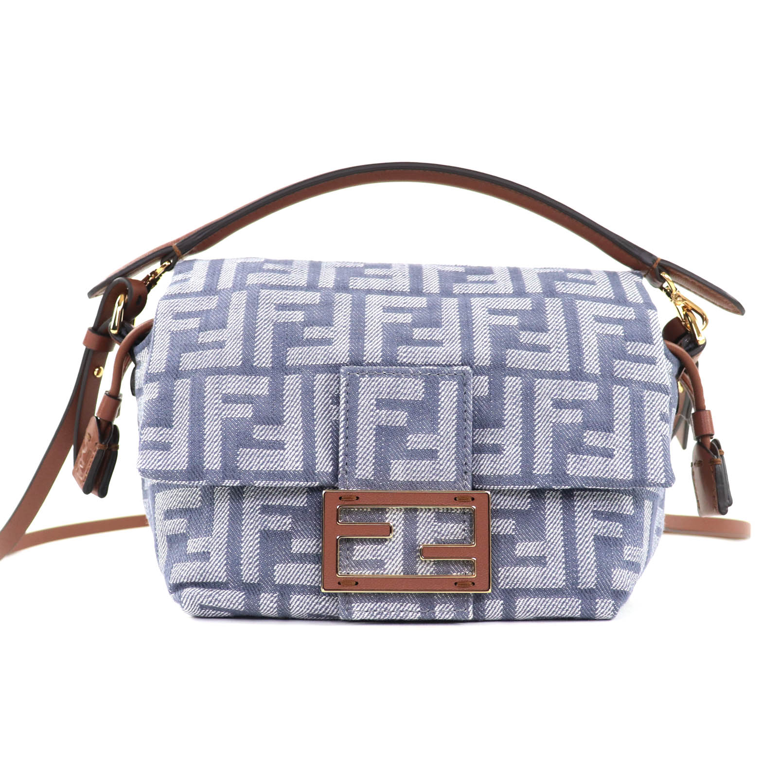 Pristine FENDI Shoulder Bag Mamma Baguette Small Gray denim Women 8BS105 Used
Pristine FENDI Shoulder Bag Mamma Baguette Small Gray denim Women 8BS105 Used