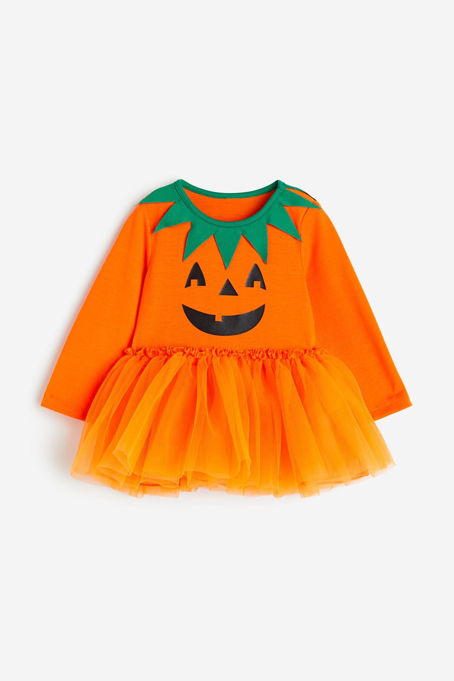 Маскарадный костюм
Маскарадный костюм