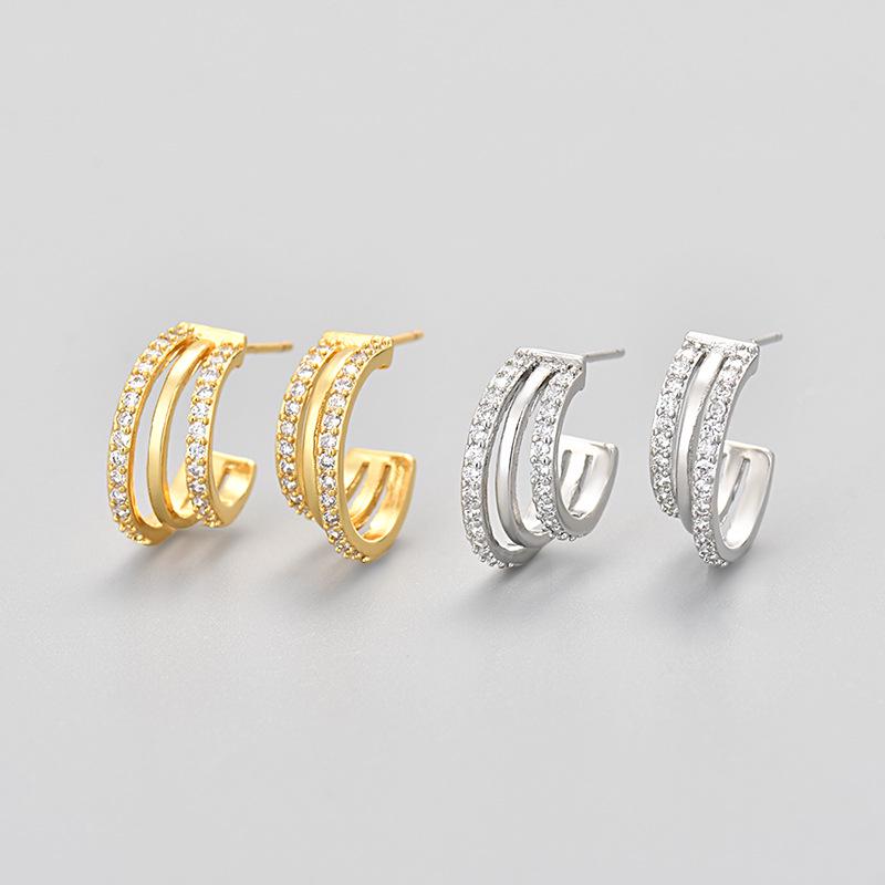 Trendy Retro Rhinestone Three-Layer Stud Earrings: Exquisite, Simple, and Versatile Copper
Trendy Retro Rhinestone Three-Layer Stud Earrings: Exquisite, Simple, and Versatile Copper