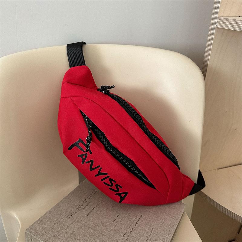 Personalized printed letters on the new casual bag 2024 spring new trend sports contrasting color shoulder messenger bag
Personalized printed letters on the new casual bag 2024 spring new trend sports contrasting color shoulder messenger bag