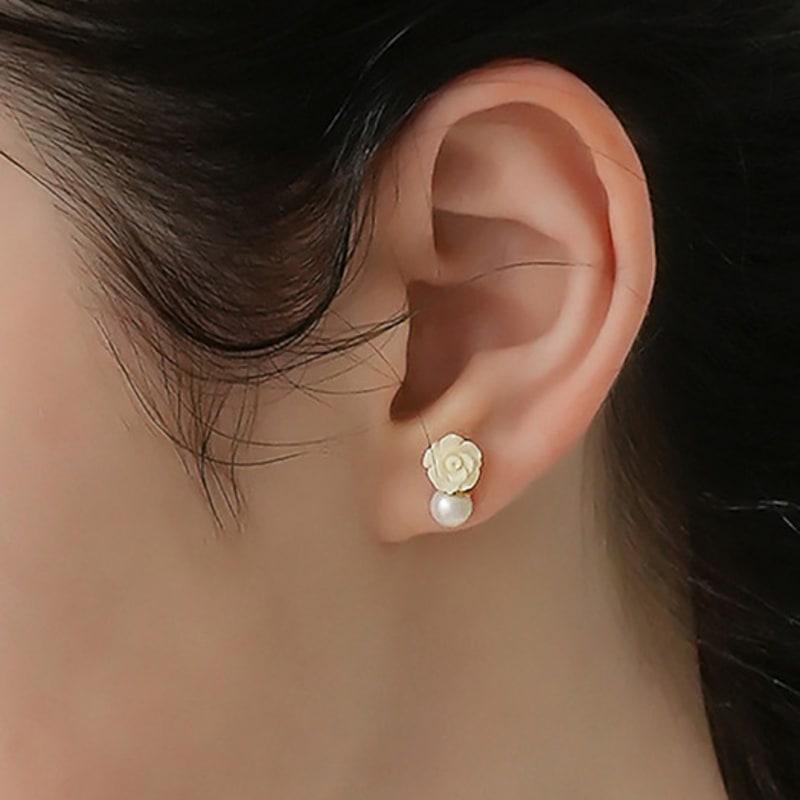 Dana Burton Rosella Pearl Bloom Earrings green
Dana Burton Rosella Pearl Bloom Earrings green