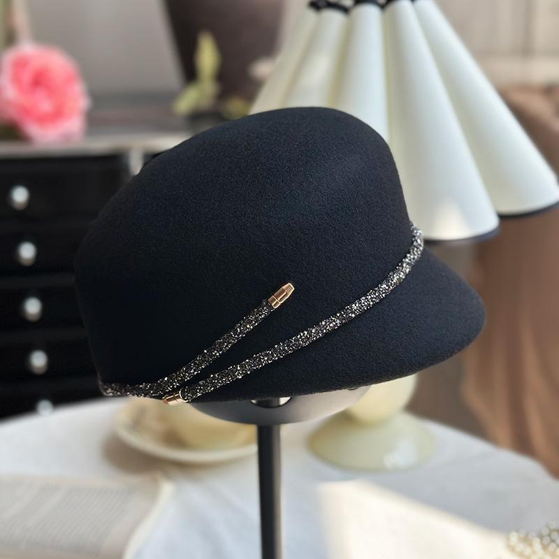 Australian Wool Felt Equestrian Hat Diamond Strip Vintage Elegant Autumn Winter Riding Daily Fashion Adjustable Size for Women M 56-58cm чорний
Australian Wool Felt Equestrian Hat Diamond Strip Vintage Elegant Autumn Winter Riding Daily Fashion Adjustable Size for Women M 56-58cm чорний