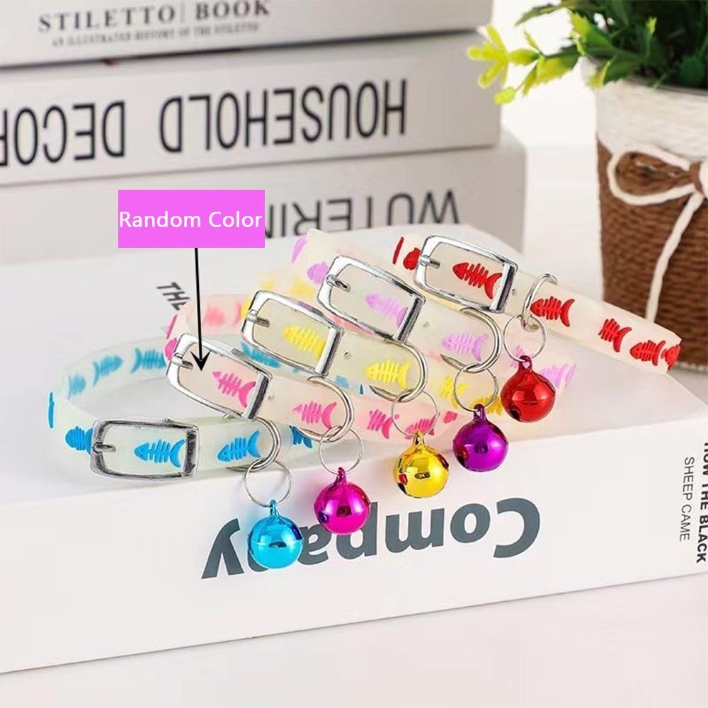 Новий силіконовий світний дзвіночок-кішка, кріплення на шию, протизагубний нашийник, аксесуари для домашніх тварин, кішок, нашийник, що світиться, для собаки
Новий силіконовий світний дзвіночок-кішка, кріплення на шию, протизагубний нашийник, аксесуари для домашніх тварин, кішок, нашийник, що світиться, для собаки