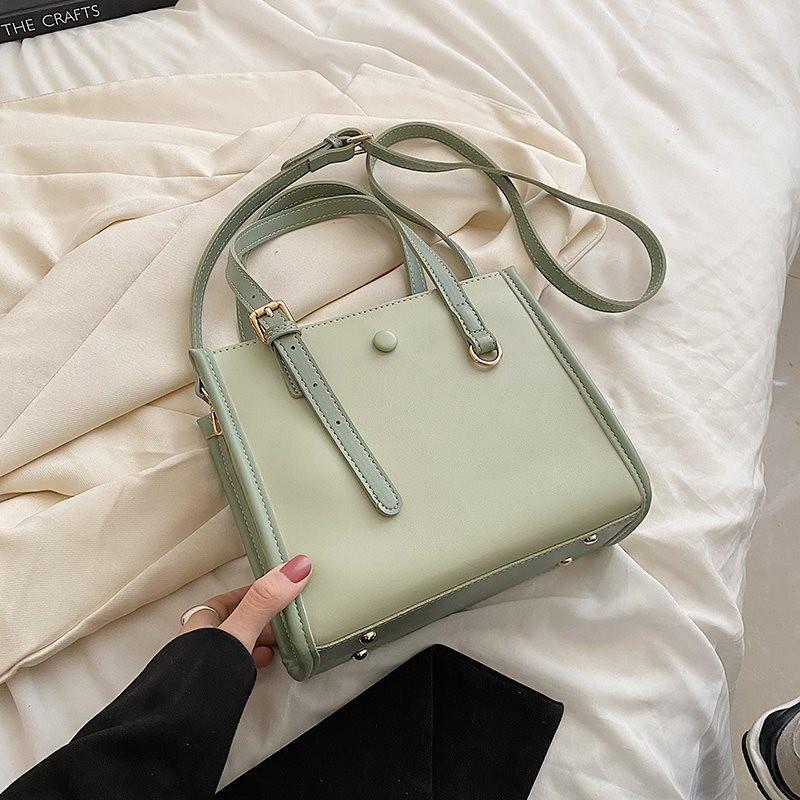 Stylish Summer Crossbody Bag For Women With Premium Pu Leather And Chic Design Green
Stylish Summer Crossbody Bag For Women With Premium Pu Leather And Chic Design Green