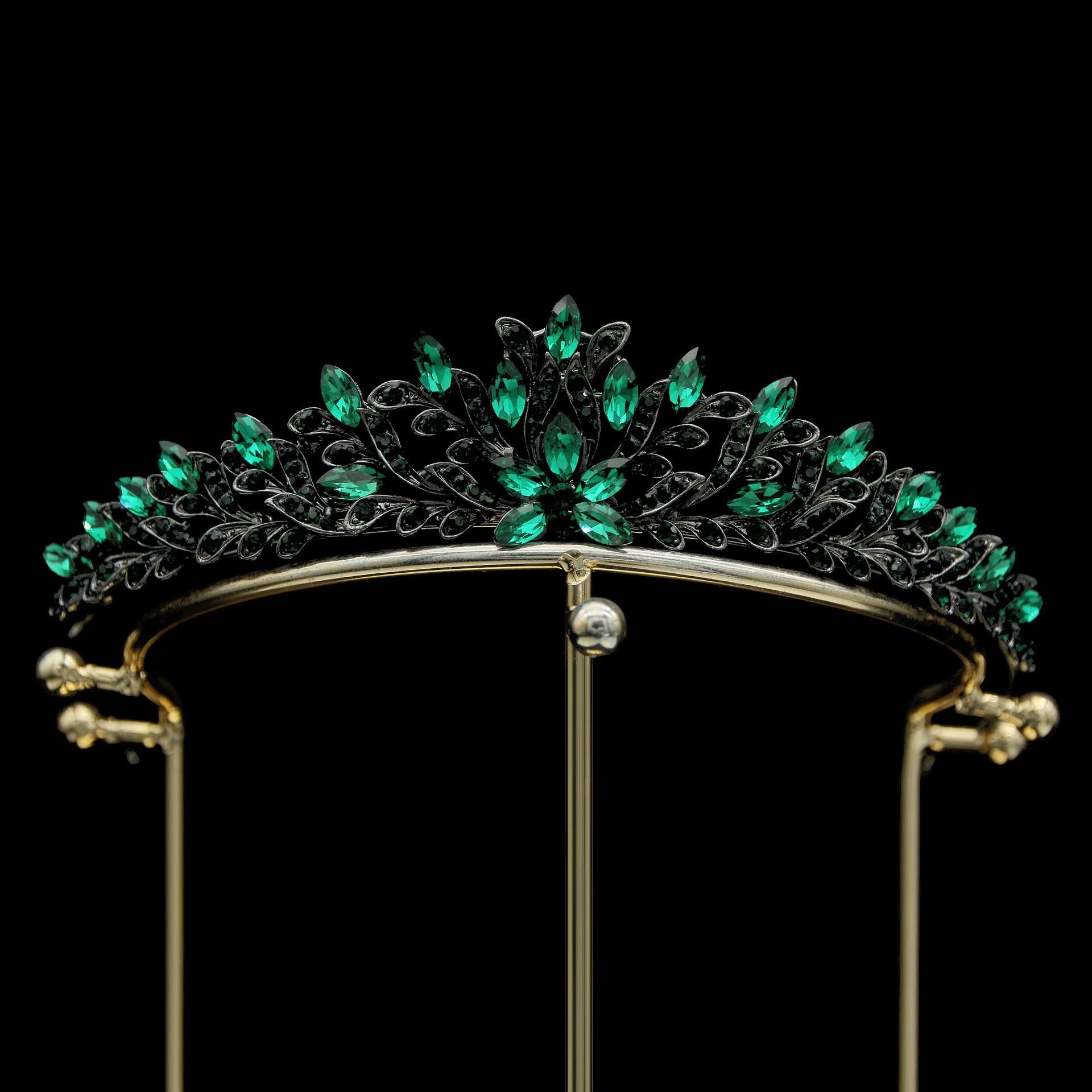 Весенняя барочная свадебная корона-головной убор европейская и американская гальваническая свадьба полный набор повязки на голову аксессуары для волос
Весенняя барочная свадебная корона-головной убор европейская и американская гальваническая свадьба полный набор повязки на голову аксессуары для волос