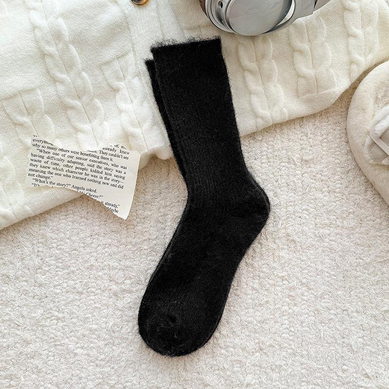 Женские мягкие и теплые носки средней длины: Имитация шерсти, Свободный крой, Холодостойкие осенне-зимние чулочно-носочные изделия One Size чёрный
Женские мягкие и теплые носки средней длины: Имитация шерсти, Свободный крой, Холодостойкие осенне-зимние чулочно-носочные изделия One Size чёрный