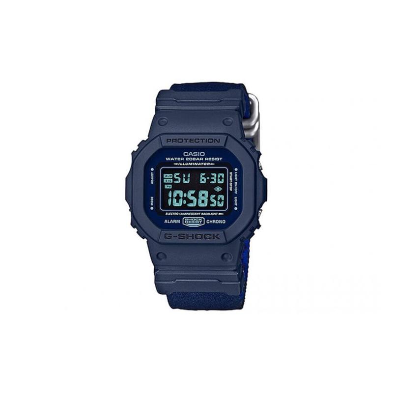 Casio series fashionable retro retro small square LCD display square dial sports waterproof quartz movement Japanese and Korean watch DW-5600LU-2 синий
Casio series fashionable retro retro small square LCD display square dial sports waterproof quartz movement Japanese and Korean watch DW-5600LU-2 синий