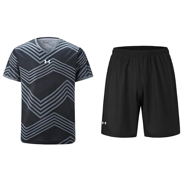 Under Armour V-Neck Pullover Short Sleeve Jersey And Elastic Waist Mid-Rise Shorts Casual Sports Set Unisex sets 23500503-001+23500203-001 M
Under Armour V-Neck Pullover Short Sleeve Jersey And Elastic Waist Mid-Rise Shorts Casual Sports Set Unisex sets 23500503-001+23500203-001 M
