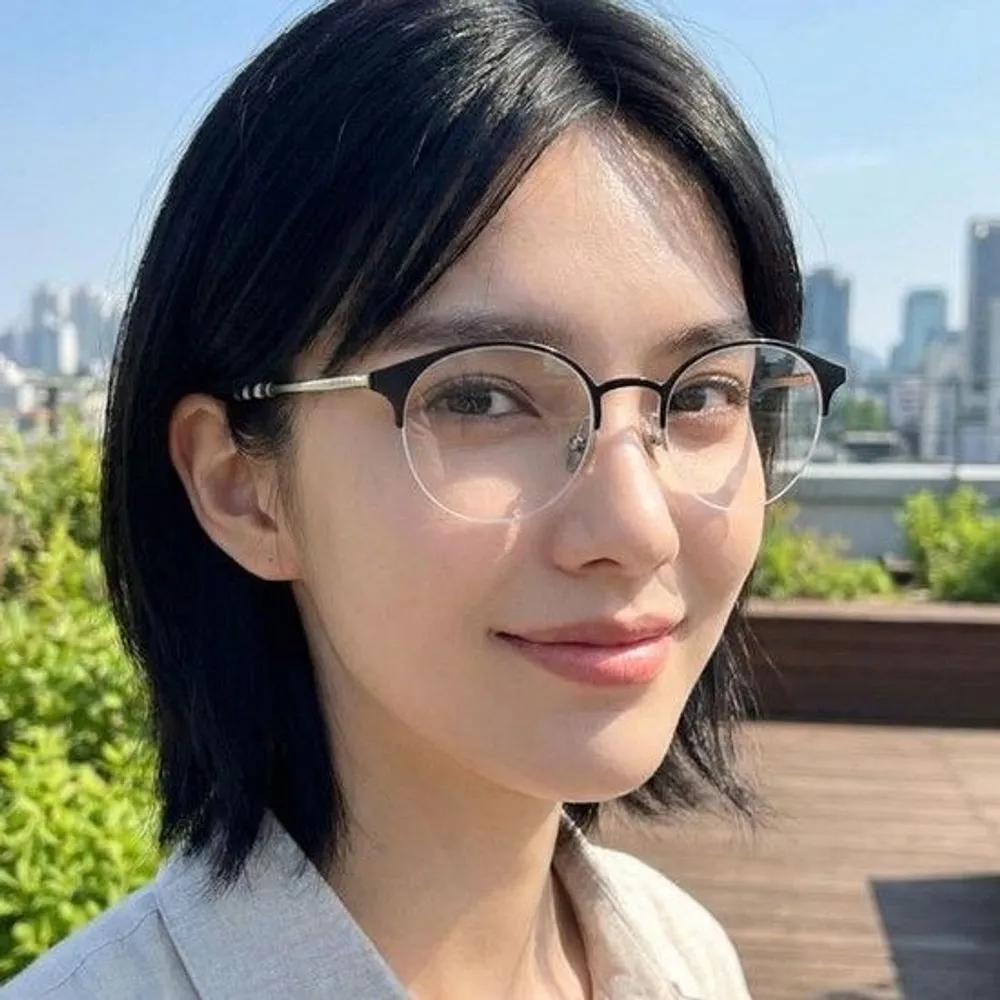 Eyeglass Frame BE1328 1276 Round Semi-rimless Black Metal Frame doesn t exist
Eyeglass Frame BE1328 1276 Round Semi-rimless Black Metal Frame doesn t exist