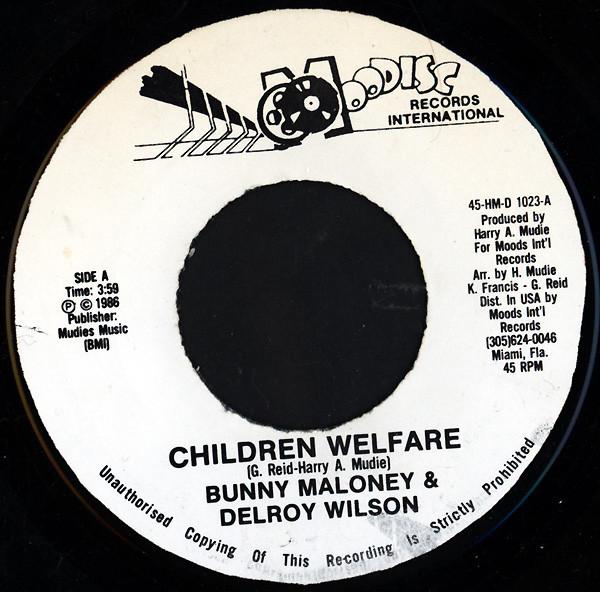 7inch Record BUNNY MALONEY DELROY WILSON Children Welfare 45HMD1023 Moodisc Records 1986 US Reggae Ska Dub Used
7inch Record BUNNY MALONEY DELROY WILSON Children Welfare 45HMD1023 Moodisc Records 1986 US Reggae Ska Dub Used