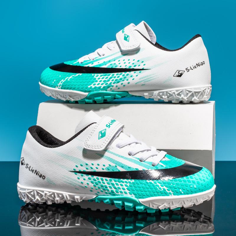 New children s football shoes training shoes men s summer breathable primary school students football shoes broken nail shoes women 35
New children s football shoes training shoes men s summer breathable primary school students football shoes broken nail shoes women 35