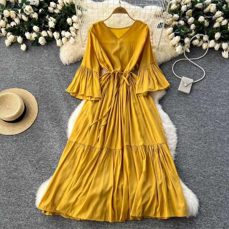 French Gentle V Neck Flare Sleeve Tie-Neck Waist-Controlled Large Hem Ruffles Dress Female Draping Effect Slimming Dress Yellow All yards
French Gentle V Neck Flare Sleeve Tie-Neck Waist-Controlled Large Hem Ruffles Dress Female Draping Effect Slimming Dress Yellow All yards